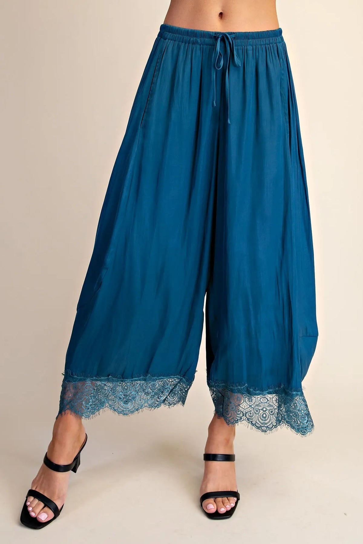 Lace Bloom Pants