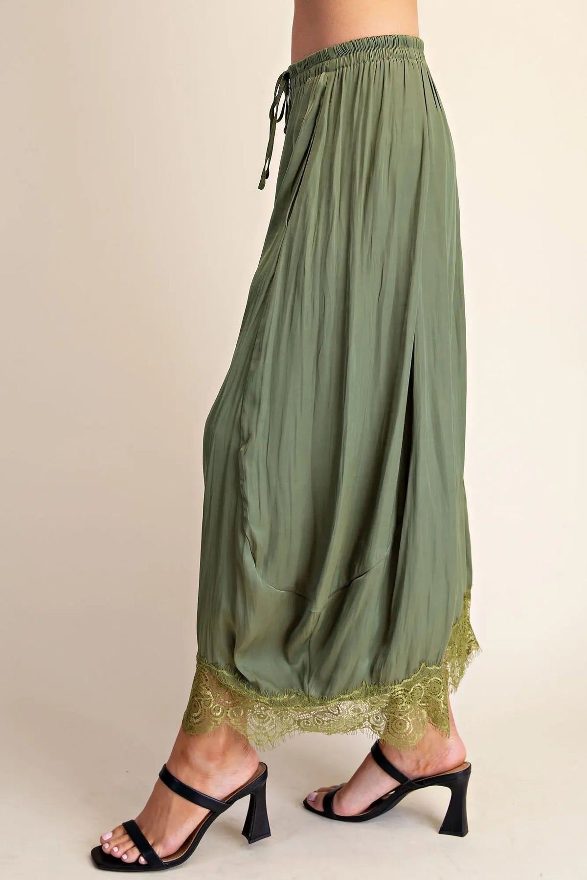 Lace Bloom Pants