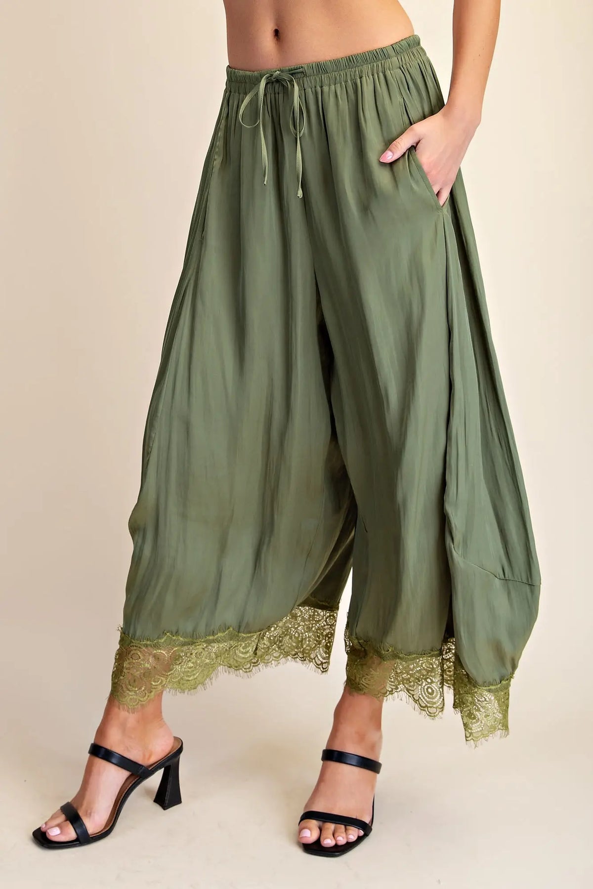 Lace Bloom Pants