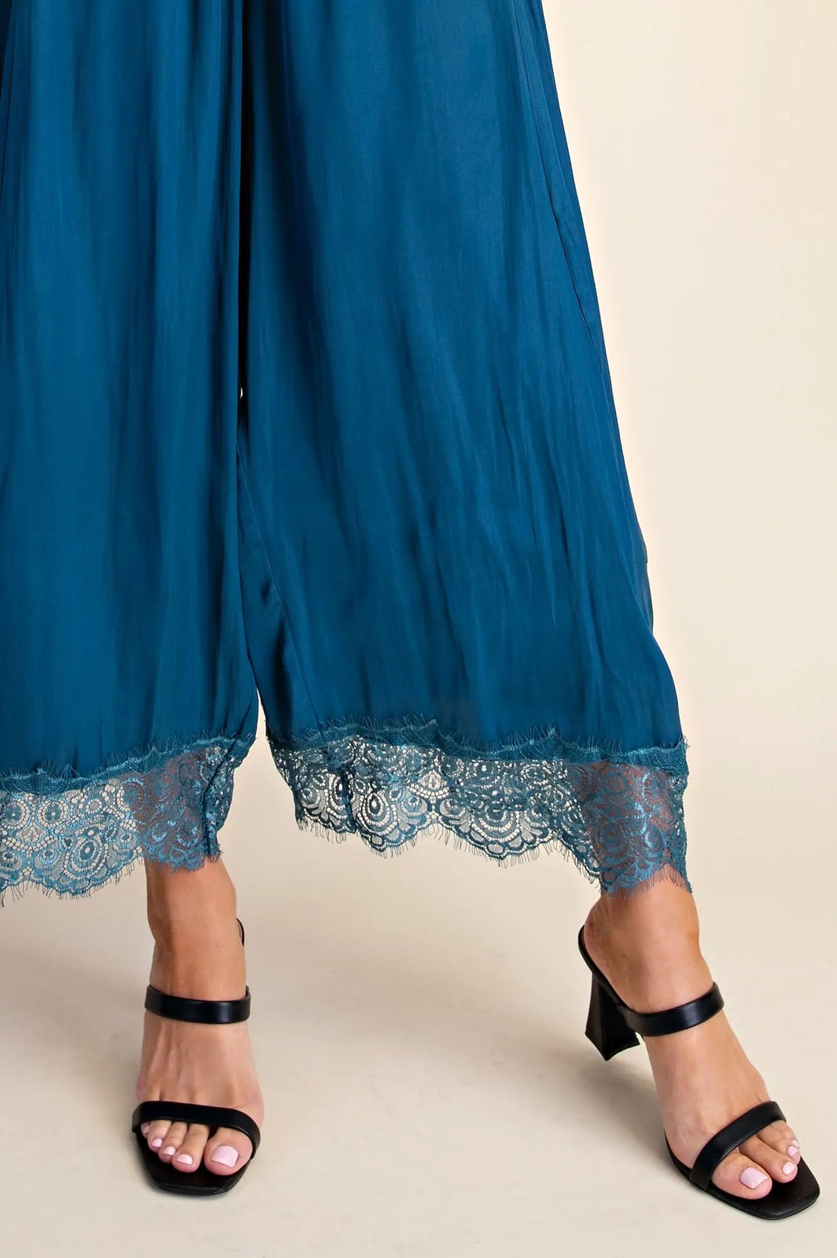 Lace Bloom Pants