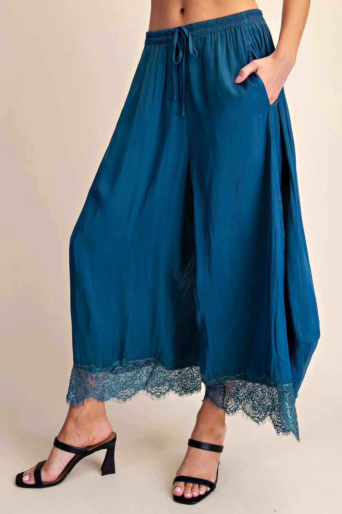 Lace Bloom Pants