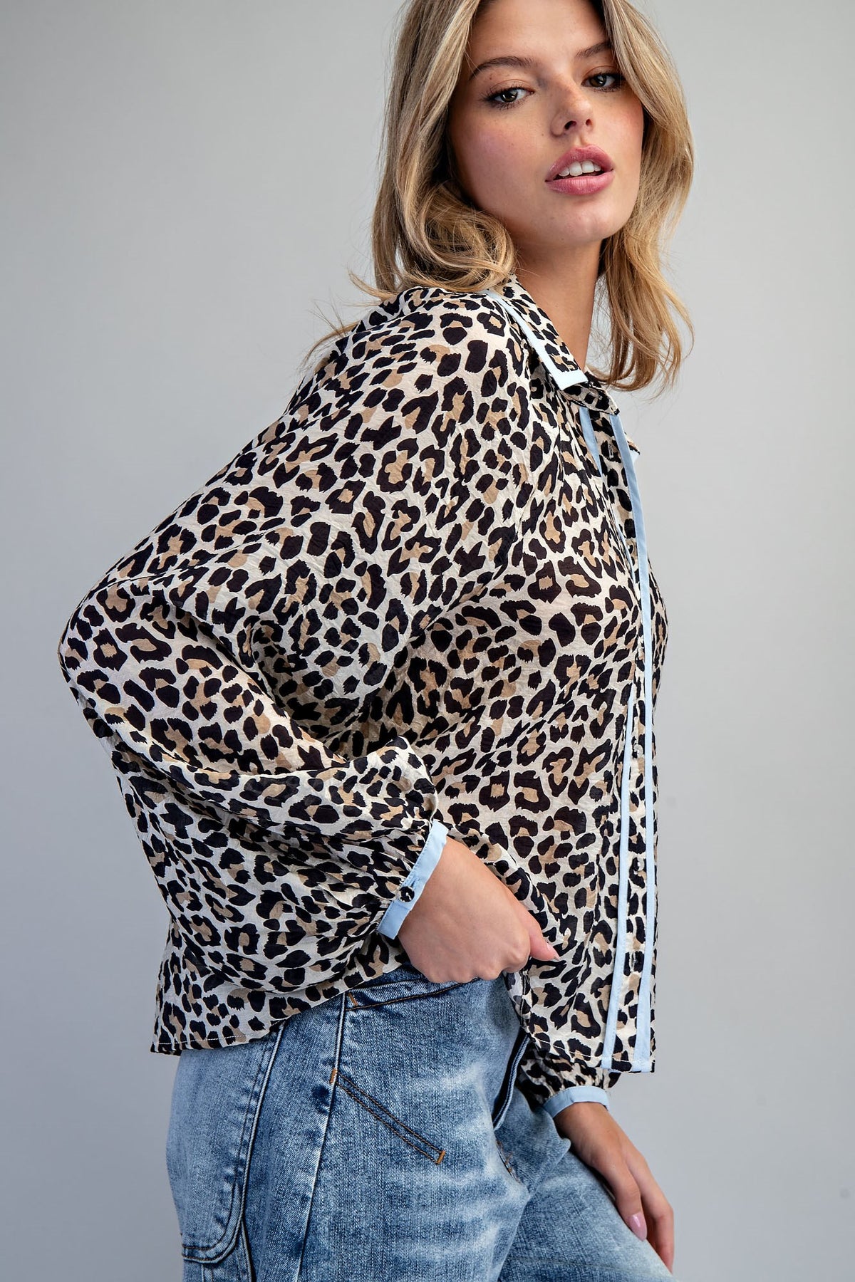 Blue Whisper Top
